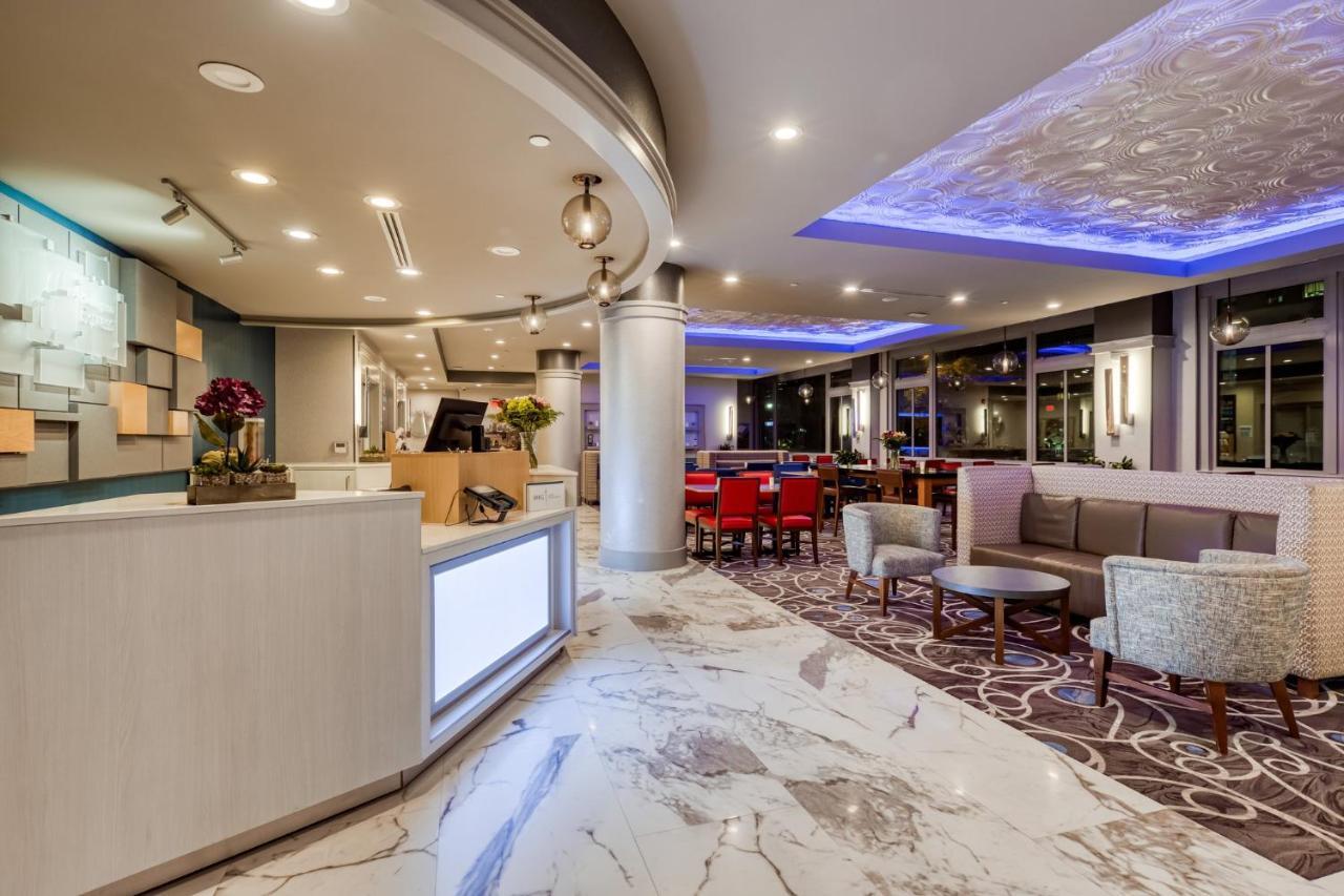 Holiday Inn Express - Kansas City Downtown By Ihg Zewnętrze zdjęcie